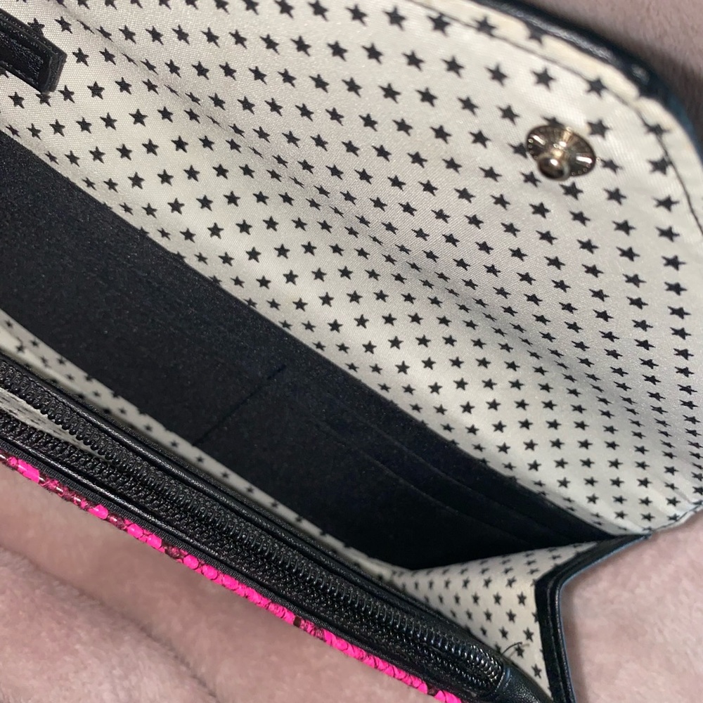 Wallet - Picture 2 of 4